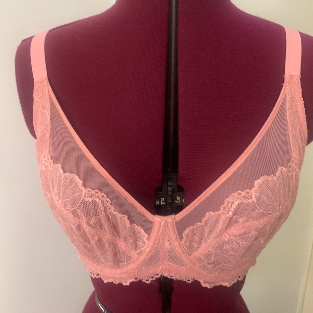 HSIA pink bra with lace overlay 34DDD